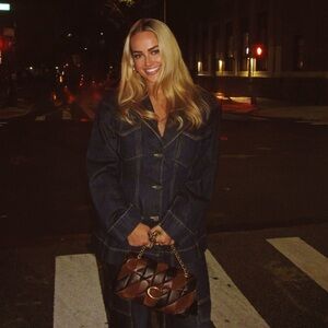 Meet your Posher, Ally